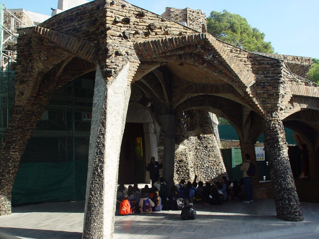 Iglesia Colonia Güell